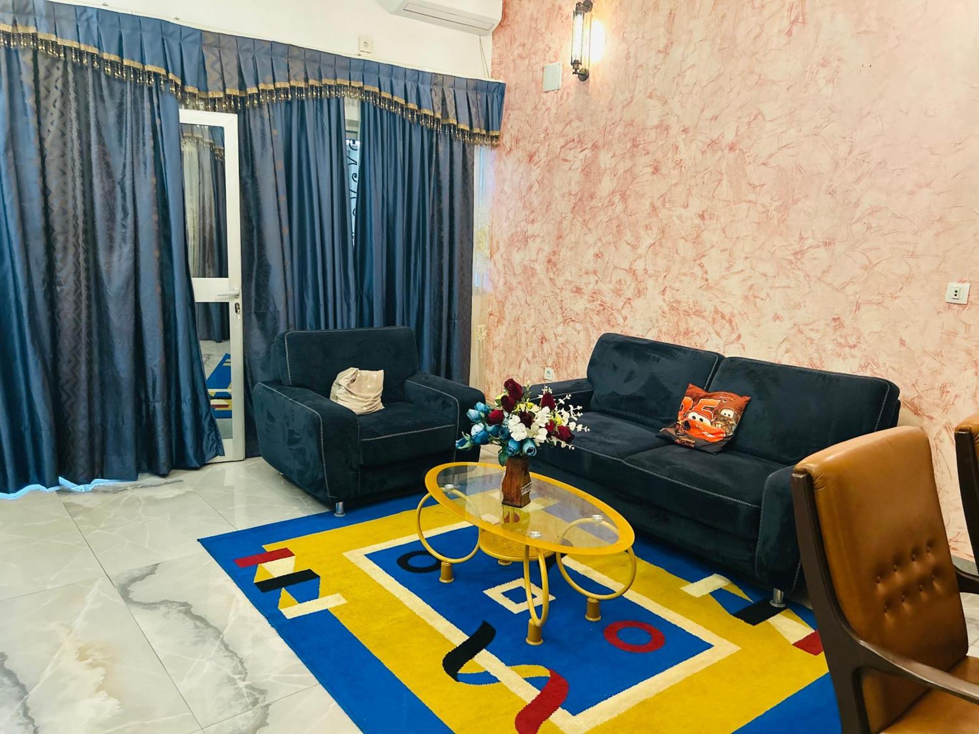 Residence Ambassa Etienne & Therese Яунде Екстер'єр фото